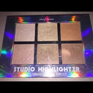 Highlighter Palette